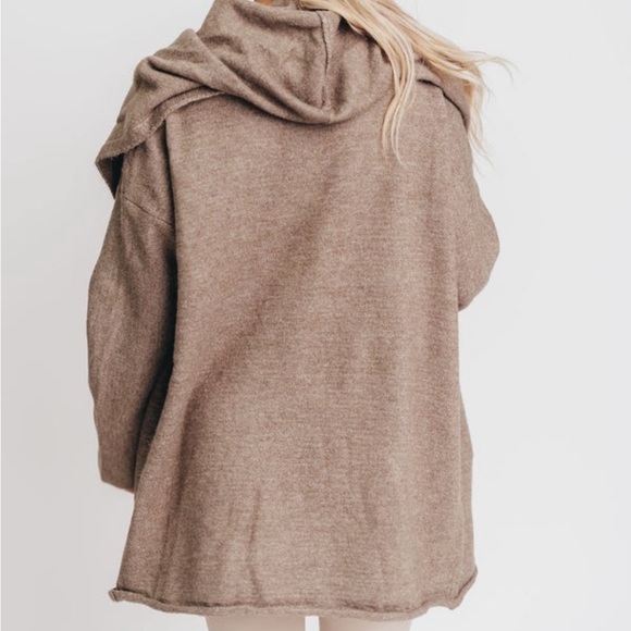 Worth collective NWTsoft high quality thick & warm coatigan with hood & pockets - Picture 9 of 9